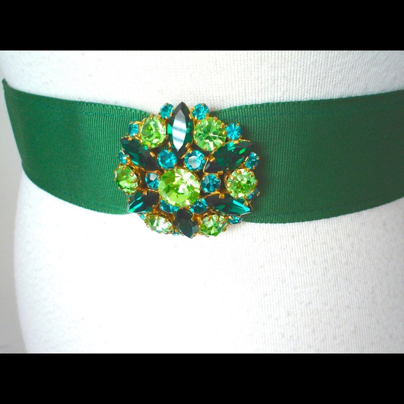 Vintage GREEN Austrian Crystal Brooch Pin Pendant - Picture 3 of 10